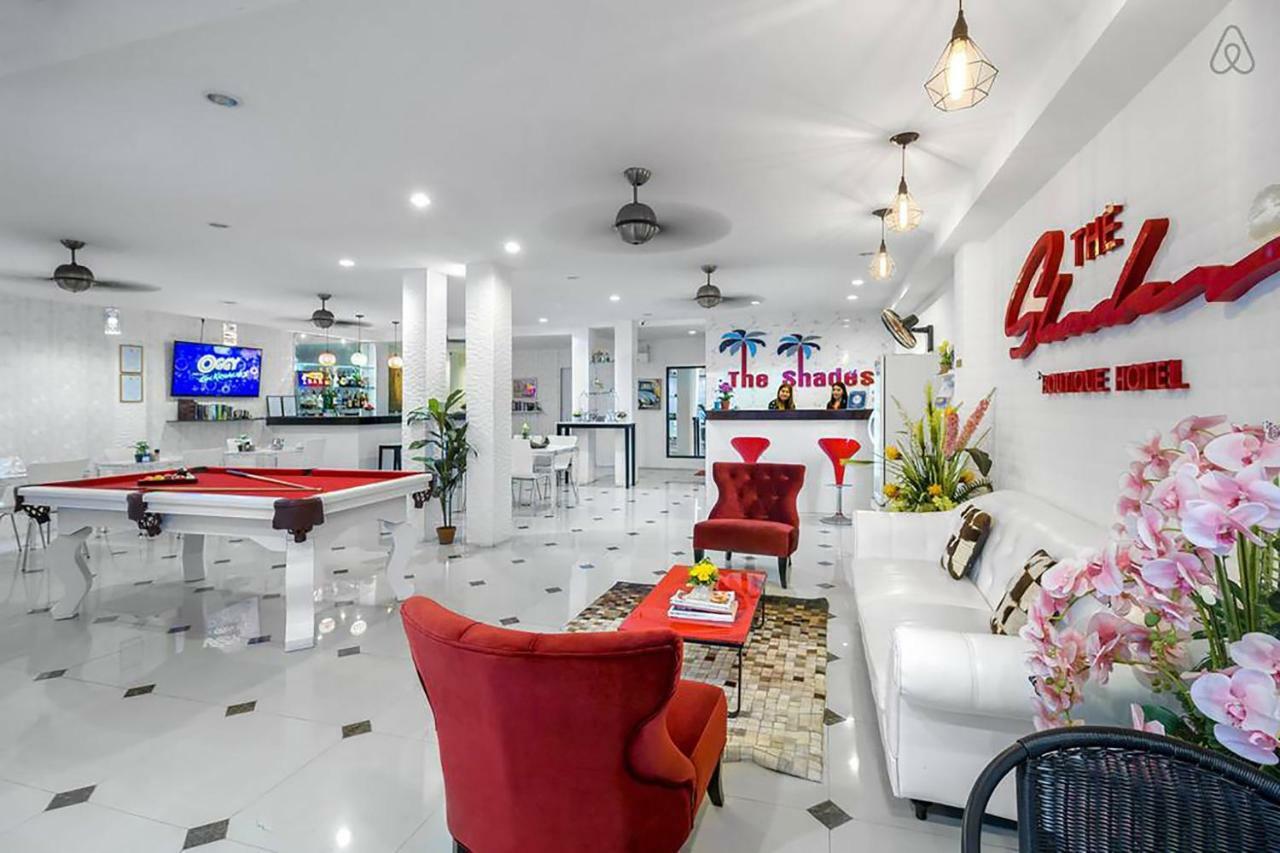 Patong The Shades Hotel 50 Meter Beach Front מראה חיצוני תמונה